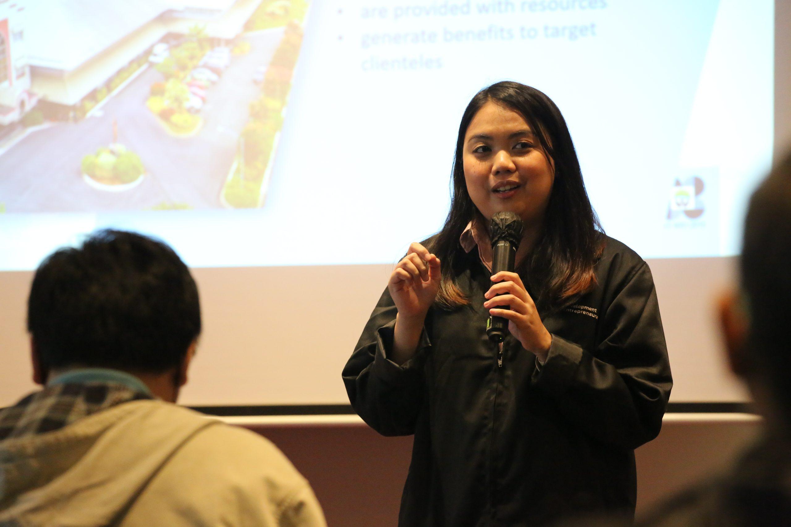 Mia Aranas – DE Mentoring Conference 2022